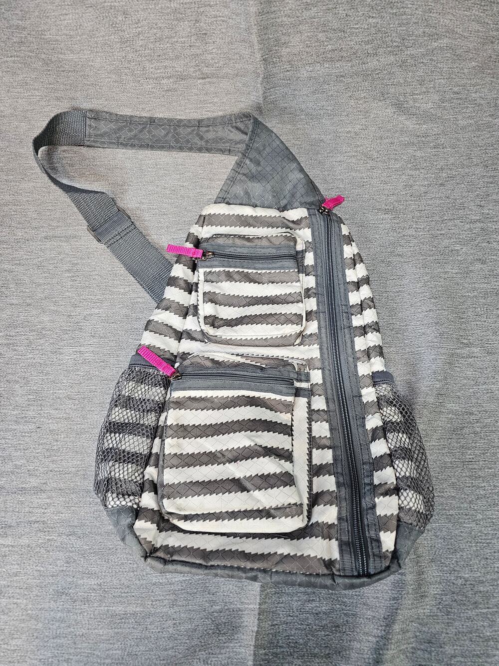Thirty One Sling Bag Backpack Crossbody Grey Wave White Pink Striped Adjustable